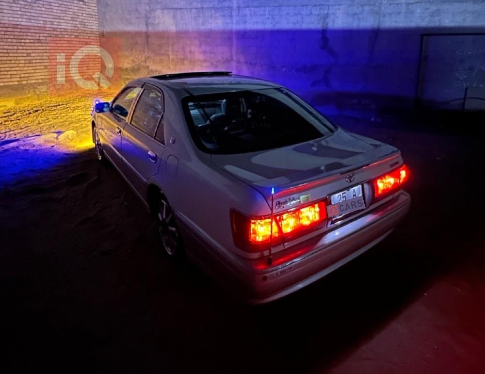 تويوتا كراون